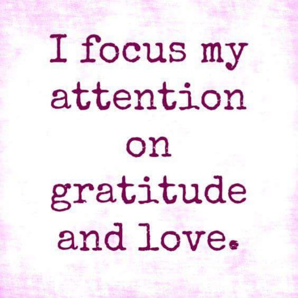 Meet your Posher, Eva - Picture 2 of 3